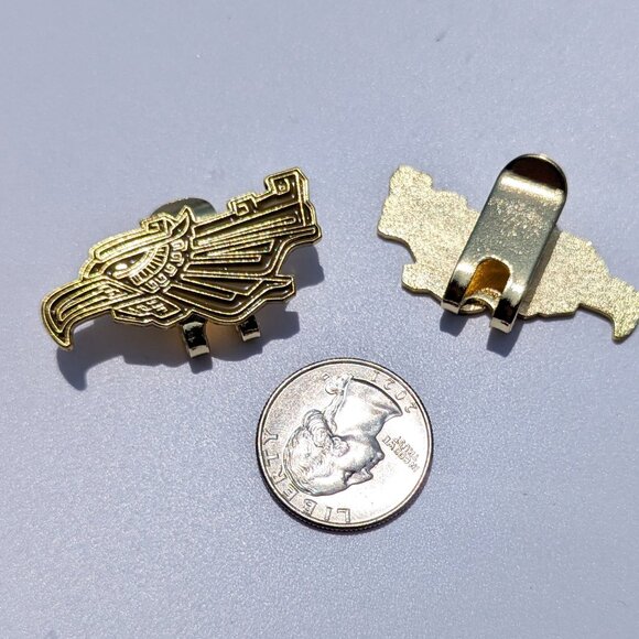 Pin Hecho en Mexico Pin For Caps Clothing Enamel Badge Mexican Flag eagle pin - Picture 1 of 4
